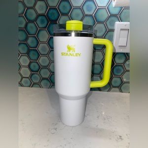 Stanley Quencher H2.0 Flowstate 40oz Tumbler